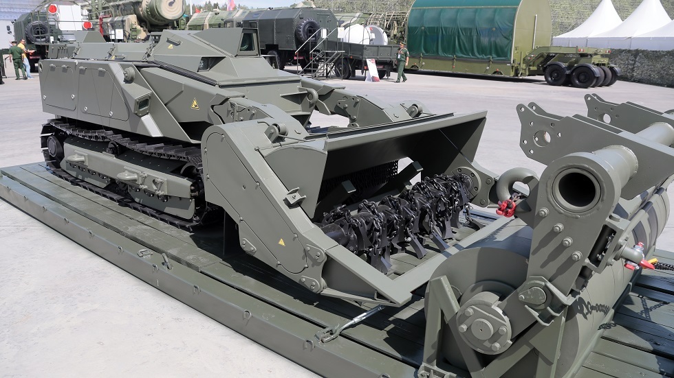 الجيش الروسي يتزود بمنظومات روبوتية مطورة مضادة للألغام