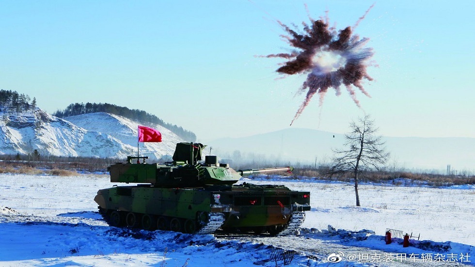 الصين تزود جيشها بدبابات حديثة