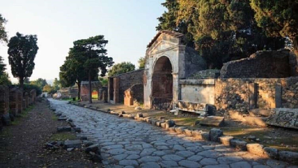 اكتشاف شوارع ومنازل لم يسبق لها مثيل في مدينة بومبي الرومانية القديمة