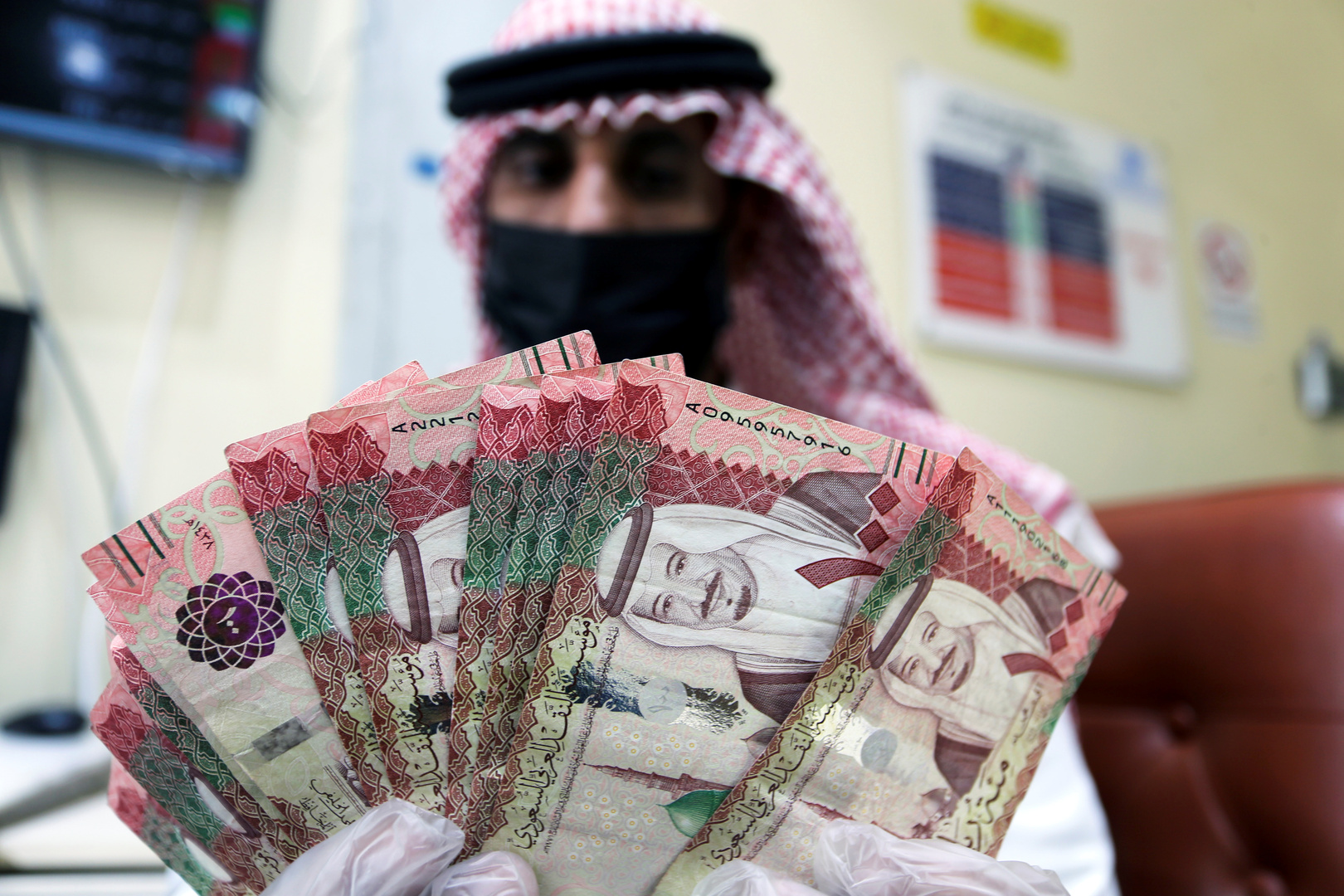 السعودية: البنوك تواجه فصولا صعبة لكن لديها رؤوس أموال كافية
