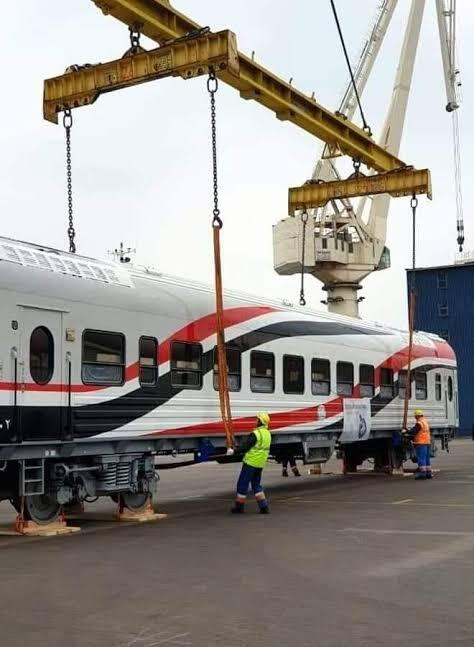 شحن أكبر صفقة عربات سكك حديدية بين مصر وروسيا (صورة)