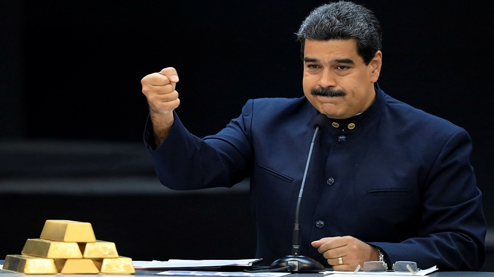 حكومة مادورو تطلب فتح تحقيق في 